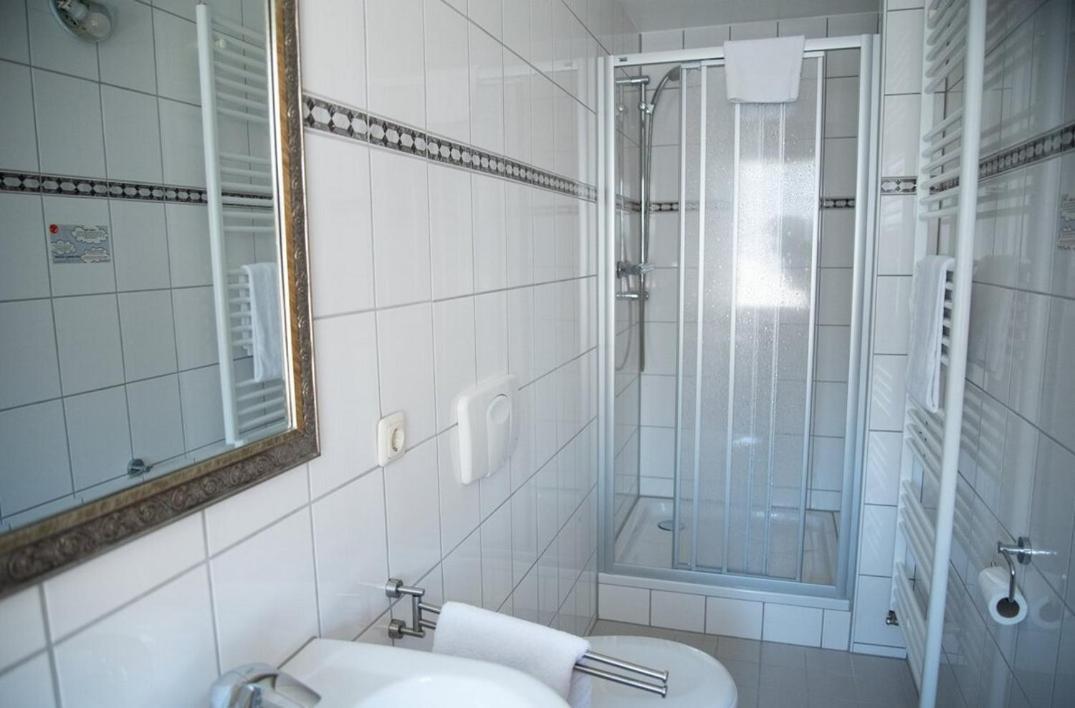 Mahlzeit - Hotel Brauhaus Weyhausen - Keramikstudio Buitenkant foto