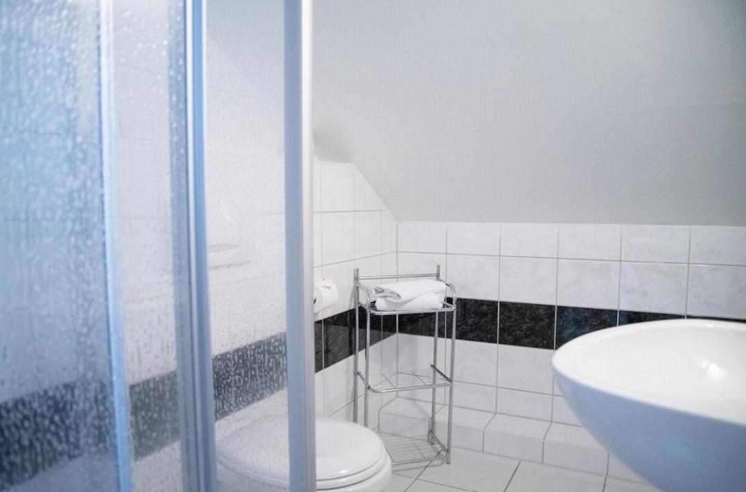 Mahlzeit - Hotel Brauhaus Weyhausen - Keramikstudio Buitenkant foto