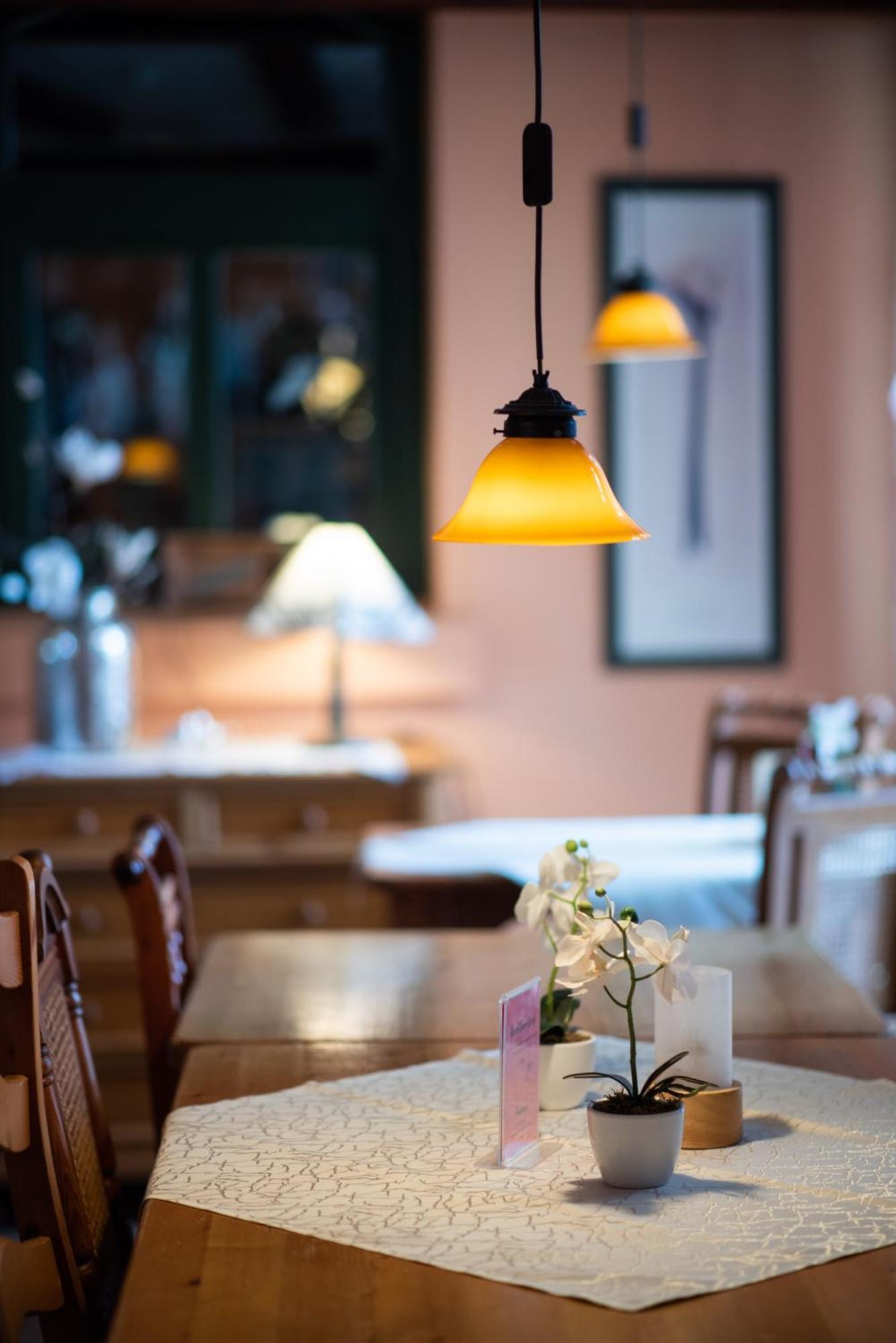 Mahlzeit - Hotel Brauhaus Weyhausen - Keramikstudio Buitenkant foto