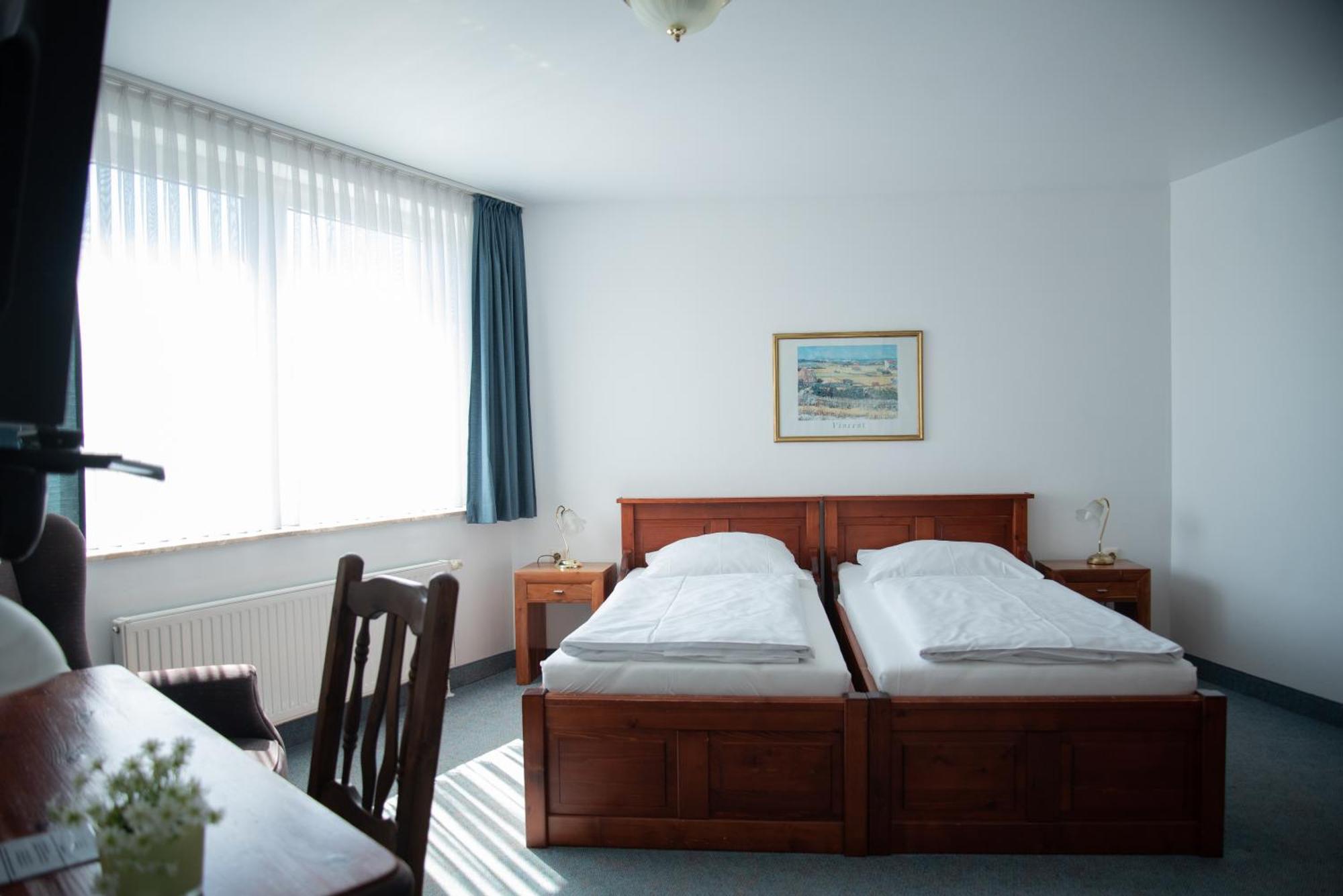 Mahlzeit - Hotel Brauhaus Weyhausen - Keramikstudio Buitenkant foto